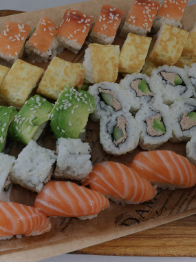 Plateau Assortiment de Sushis - 48 Pièces
