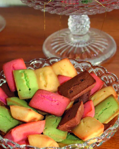 Mini financier couleur - 28 pièces