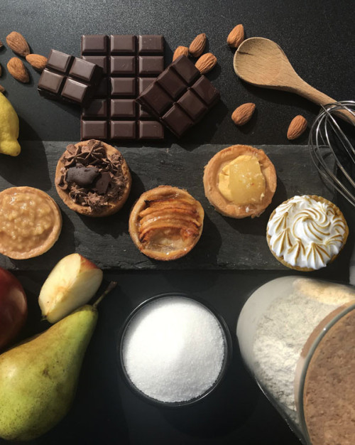 Box - 4 Tartelettes Lunch : citron meringué, chocolat, poire & amandine