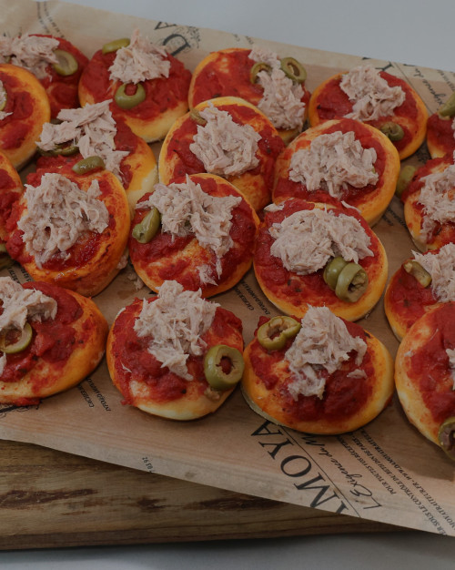 Mini pizza garnie – 20 pièces